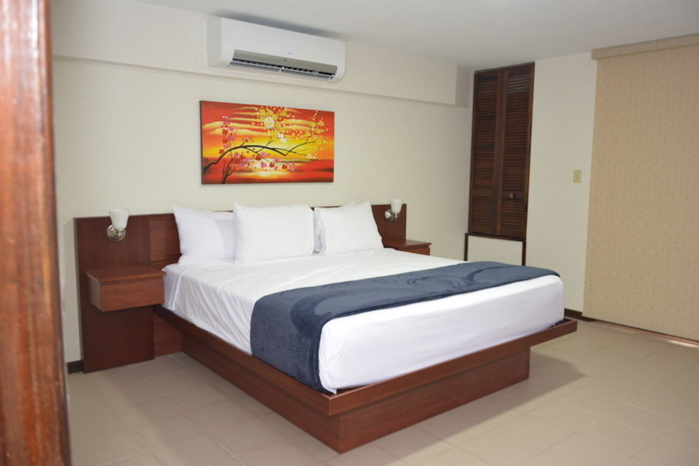 The Plaza Suites Humacao Exterior photo